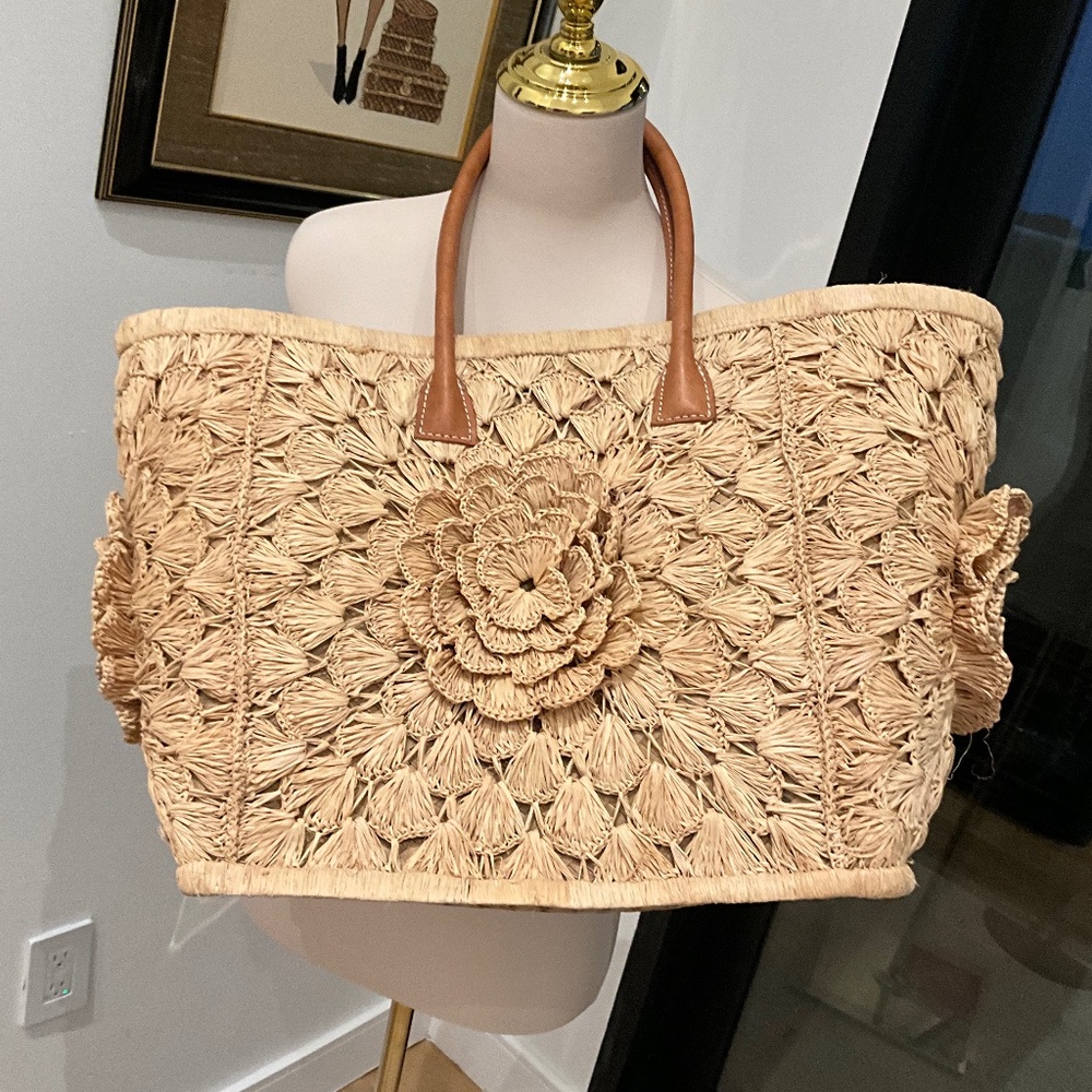 100% Raffia Handmade Tote with leather handles